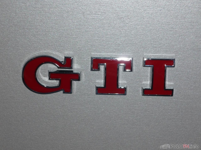 GTI Schriftzug in ROT